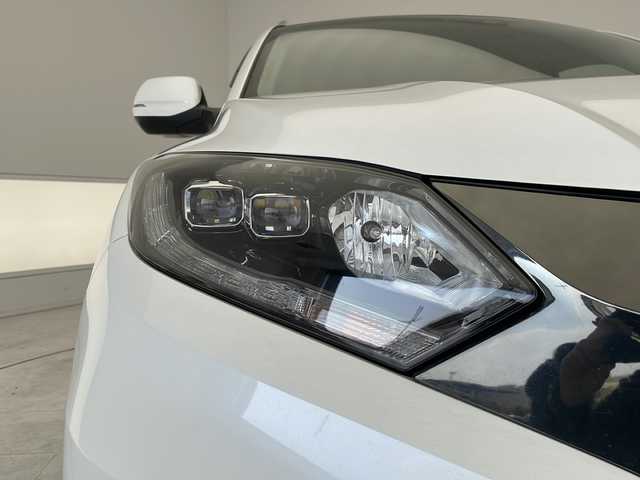 ホンダ ヴェゼル ハイブリッド Z ホンダセンシング 愛知県 2017(平29)年 4.6万km ホワイトオーキッドパール 衝突軽減システム/純正8型ナビ/クルーズコントロール/シートヒーター/フルセグ/CD DVD/Bluetooth/バックカメラ/純正アルミホイール/LEDヘッドライト/パドルシフト/オートライト/ドライブレコーダー/ETC/ステアリングスイッチ/スマートキー/プッシュスタート