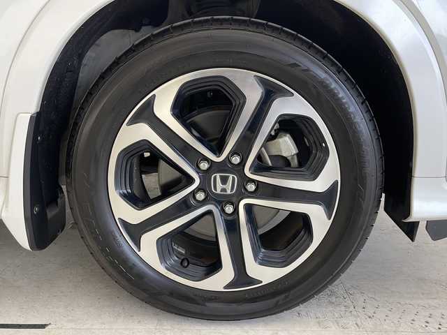 ホンダ ヴェゼル ハイブリッド Z ホンダセンシング 愛知県 2017(平29)年 4.6万km ホワイトオーキッドパール 衝突軽減システム/純正8型ナビ/クルーズコントロール/シートヒーター/フルセグ/CD DVD/Bluetooth/バックカメラ/純正アルミホイール/LEDヘッドライト/パドルシフト/オートライト/ドライブレコーダー/ETC/ステアリングスイッチ/スマートキー/プッシュスタート