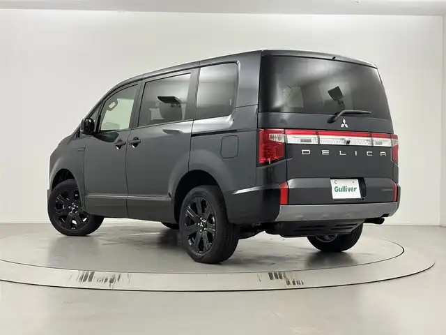 三菱 デリカＤ：５ シャモニー 埼玉県 2025(令7)年 0.1万km未満 紺Ⅱ CHAMONIX (7人)　4WD　e-Assist/オリジナルナビ取付パッケージ＋リアモニター取パッケージ(25300)/ステップレス　（7人）/ステアリングヒーター/シートヒーター/パドルシフト/ステアリングリモコン/レーダークルーズコントロール/BMS/電動格納ウィンカーミラー/両側パワースライドドア/純正１８インチアルミホイール/純正LEDヘッドライト