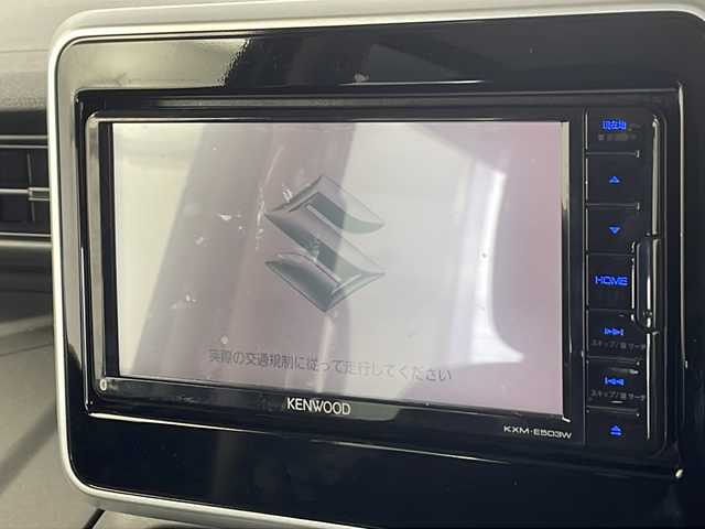 スズキ スペーシア ギア ハイブリッドXZ 岐阜県 2023(令5)年 1.4万km オフブルーメタリック/ガンメタリック2トーンルーフ 純正ナビ（KXM-E503W）/CD/DVD/Bluetooth/SD/iPod/フルセグTV/アダプティブクルーズコントロール/車線逸脱抑制制御機能/デュアルカメラブレーキサポート/両側パワースライドドア/シートヒーター/ETC/オートLEDヘッドライト/フォグランプ/純正アルミホイール/ルーフレール/オートエアコン/横滑り防止機能/ステアリングスイッチ/スマートキー/プッシュスタート