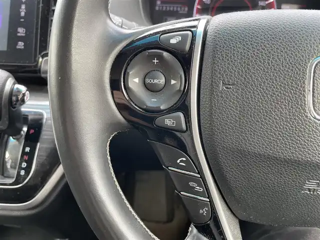 ホンダ オデッセイ アブソルート EX 山形県 2013(平25)年 11.9万km ホワイトオーキッドパール (株)IDOMが運営する【じしゃロン山形店】の自社ローン専用車両になります。/こちらは現金またはオートローンご利用時の価格です。/自社ローンご希望の方は別途その旨お申付け下さい。/メモリナビ/クルーズコントロール/ビルトインETC/D/N席シートヒーター/両側パワースライドドア/フリップダウンモニター/バックカメラ/アイドリングストップ/オットマン