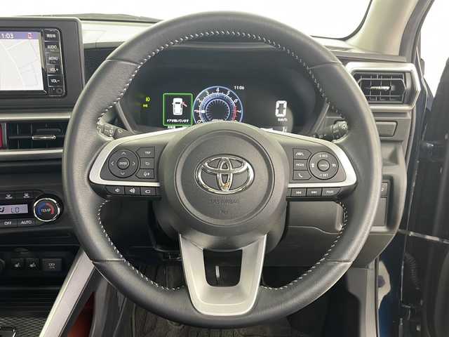 トヨタ ライズ Z 道央・札幌 2020(令2)年 2.4万km レーザーブルークリスタルシャイン ・ワンオーナー/・寒冷地仕様/・純正ナビ&CD&AUX&BT&SD/・パノラミックビューモニター/・バック/サイド/フロントカメラ/・アダプティブクルーズコントロール/・レーンキープコントロール/・プリクラッシュセーフティ/・コーナーセンサー/・VSC/・アイドリングストップ/・ステアリングスイッチ/・前席シートヒーター/・ビルトインETC/・純正フロアマット/・プッシュスタート/・電動格納ミラー/・LEDヘッドライト/・フォグランプ/・オートライト/・スマートキー/・スペアキー/・保証書/・取扱説明書/・社外AW夏タイヤ積込