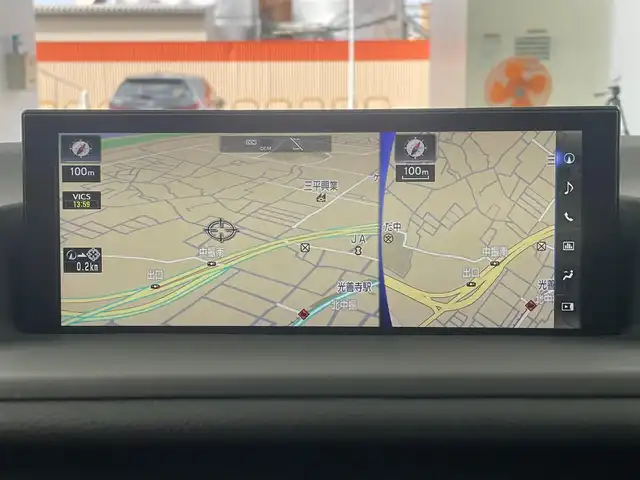 レクサス ＣＴ 200h Fスポーツ 大阪府 2017(平29)年 5.2万km ホワイトノーヴァガラスフレーク Lexus Safety System+/・プリクラッシュセーフティ/・レーントレーシングアシスト/・レーンディパーチャーアラート/・ロードサインアシスト/・レーダークルーズコントロール/・先行車発進告知/Fスポハンドル/純正SDナビ/Bluetooth/純正ETC2.0/フルセグテレビ/バックカメラ/パワーシート/リバースレーダー/パドルシフト/アイドリングストップ/ウィンカーミラー/プッシュスタート/純正アルミホイール/純正フロアマット