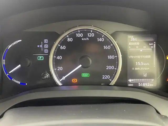 レクサス ＣＴ 200h Fスポーツ 大阪府 2017(平29)年 5.2万km ホワイトノーヴァガラスフレーク Lexus Safety System+/・プリクラッシュセーフティ/・レーントレーシングアシスト/・レーンディパーチャーアラート/・ロードサインアシスト/・レーダークルーズコントロール/・先行車発進告知/Fスポハンドル/純正SDナビ/Bluetooth/純正ETC2.0/フルセグテレビ/バックカメラ/パワーシート/リバースレーダー/パドルシフト/アイドリングストップ/ウィンカーミラー/プッシュスタート/純正アルミホイール/純正フロアマット