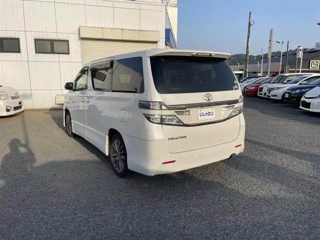 トヨタ ヴェルファイア 2．4Z ゴールデンアイズ 神奈川県 2012(平24)年 12.2万km ホワイトパールクリスタルシャイン (株)IDOMが運営する【じしゃロン秦野店】の自社ローン専用車両になりますこちらは現金またはオートローンご利用時の価格です。自社ローンご希望の方は別途その旨お申付け下さい/両側パワースライドドア/パワーバックドア/バックモニター/ETC/ハーフレザーシート
