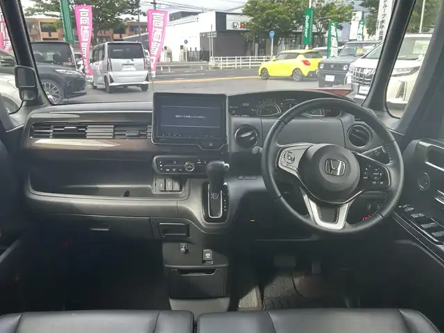 ホンダ Ｎ ＢＯＸ G L ターボ ホンダセンシング 鳥取県 2019(平31)年 3.4万km パールⅡ ホンダセンシング /純正8型ナビ【VXM-175VFEi】/・フルセグ/・Bluetooth/・CD/DVD/バックカメラ/スマートキー/プッシュスタート/ターボ/レーダークルーズ コントロール/ビルトインETC/両側電動スライドドア/純正15AW/ABS/横滑り防止装置/レーンキープアシスト/オートライト/LEDヘッドライト/W&サイドエアバック/カーテンエアバック
