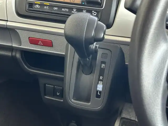 スズキ スペーシア HYBRID X 静岡県 2018(平30)年 3.3万km ピュアホワイトP ケンウッド７型メモリナビ/フルセグＴＶ/ＤＶＤ再生/ＢＴオーディオ/ビルトインETC/ドラレコ/両側電動スライドドア/フルオートエアコン/後席エアコン/シートヒーター/オートライト/スペアキー/純正フロアマット/アイドリングストップ