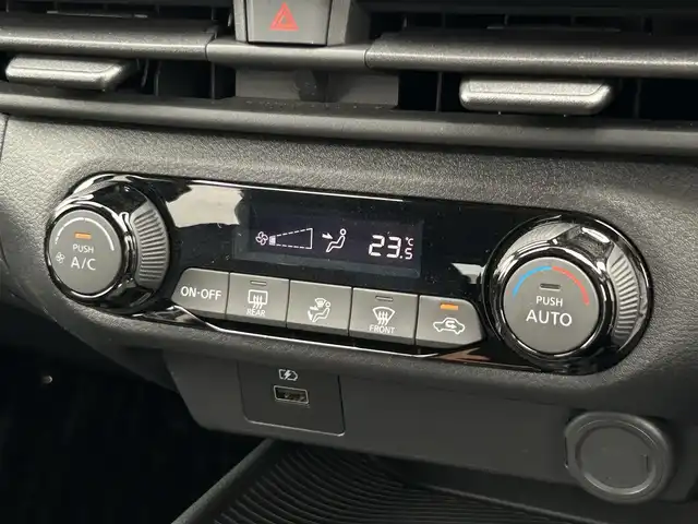 日産 ノート オーテック 東京都 2022(令4)年 1.4万km ピュアホワイトパール 純正ナビ/アラウンドビューモニター/ビルトインETC/インテリジェントルームミラー/LEDヘッドライト/スマートキー/レザーシート/エマージェンシーブレーキ/インテリジェント FCW/インテリジェント DA/インテリジェント LI/インテリジェント BSI/コーナーセンサー