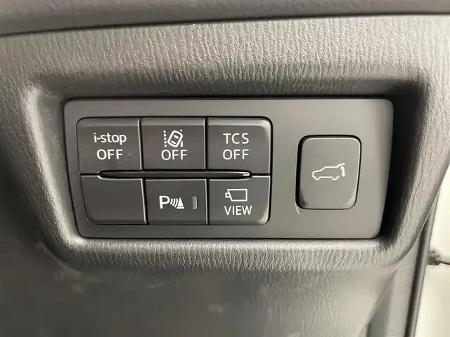 マツダ ＣＸ－５ XD ブラックトーンエディション 滋賀県 2021(令3)年 3.9万km スノーフレイクホワイトパールマイカ 禁煙車/ＢＯＳＥサウンドシステム/純正１０．２５型ナビ/【Bluetooth/フルセグＴＶ/USB】/３６０°ビューモニター/デジタルミラー/ＥＴＣ/パワーリフトゲート/シートヒーター/パワーシート/ハーフレザーシート/ｉ－ＡＣＴＩＶＳＥＮＳＥ/・ アドバンスト・スマート・シティ・ブレーキサポート（前方・歩行者対応）/・ スマート・シティ・ブレーキサポート（後退時）/・ レーンキープアシスト/・ 車線逸脱警報システム/・ アダプティブ・LED・ヘッドライト/・ ブラインド・スポット・モニタリング/・ リアクロストラフィックアラート/・ ドライバー・アテンション・アラート/・ マツダ・レーダー・クルーズ・コントロール/・ 交通標識認識システム/・ 前後パーキングセンサー/オートホールド/スマートキー/アイドリングストップ