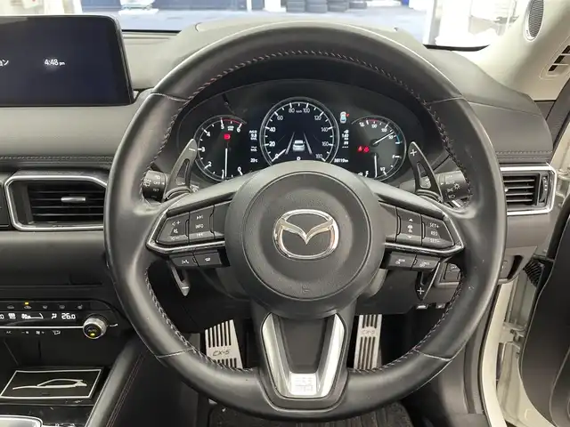 マツダ ＣＸ－５ XD ブラックトーンエディション 滋賀県 2021(令3)年 3.9万km スノーフレイクホワイトパールマイカ 禁煙車/ＢＯＳＥサウンドシステム/純正１０．２５型ナビ/【Bluetooth/フルセグＴＶ/USB】/３６０°ビューモニター/デジタルミラー/ＥＴＣ/パワーリフトゲート/シートヒーター/パワーシート/ハーフレザーシート/ｉ－ＡＣＴＩＶＳＥＮＳＥ/・ アドバンスト・スマート・シティ・ブレーキサポート（前方・歩行者対応）/・ スマート・シティ・ブレーキサポート（後退時）/・ レーンキープアシスト/・ 車線逸脱警報システム/・ アダプティブ・LED・ヘッドライト/・ ブラインド・スポット・モニタリング/・ リアクロストラフィックアラート/・ ドライバー・アテンション・アラート/・ マツダ・レーダー・クルーズ・コントロール/・ 交通標識認識システム/・ 前後パーキングセンサー/オートホールド/スマートキー/アイドリングストップ