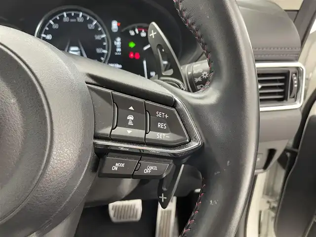 マツダ ＣＸ－５ XD ブラックトーンエディション 滋賀県 2021(令3)年 3.9万km スノーフレイクホワイトパールマイカ 禁煙車/ＢＯＳＥサウンドシステム/純正１０．２５型ナビ/【Bluetooth/フルセグＴＶ/USB】/３６０°ビューモニター/デジタルミラー/ＥＴＣ/パワーリフトゲート/シートヒーター/パワーシート/ハーフレザーシート/ｉ－ＡＣＴＩＶＳＥＮＳＥ/・ アドバンスト・スマート・シティ・ブレーキサポート（前方・歩行者対応）/・ スマート・シティ・ブレーキサポート（後退時）/・ レーンキープアシスト/・ 車線逸脱警報システム/・ アダプティブ・LED・ヘッドライト/・ ブラインド・スポット・モニタリング/・ リアクロストラフィックアラート/・ ドライバー・アテンション・アラート/・ マツダ・レーダー・クルーズ・コントロール/・ 交通標識認識システム/・ 前後パーキングセンサー/オートホールド/スマートキー/アイドリングストップ