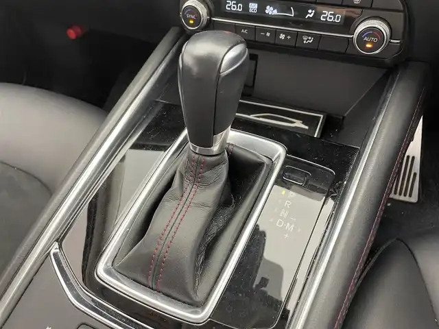 マツダ ＣＸ－５ XD ブラックトーンエディション 滋賀県 2021(令3)年 3.9万km スノーフレイクホワイトパールマイカ 禁煙車/ＢＯＳＥサウンドシステム/純正１０．２５型ナビ/【Bluetooth/フルセグＴＶ/USB】/３６０°ビューモニター/デジタルミラー/ＥＴＣ/パワーリフトゲート/シートヒーター/パワーシート/ハーフレザーシート/ｉ－ＡＣＴＩＶＳＥＮＳＥ/・ アドバンスト・スマート・シティ・ブレーキサポート（前方・歩行者対応）/・ スマート・シティ・ブレーキサポート（後退時）/・ レーンキープアシスト/・ 車線逸脱警報システム/・ アダプティブ・LED・ヘッドライト/・ ブラインド・スポット・モニタリング/・ リアクロストラフィックアラート/・ ドライバー・アテンション・アラート/・ マツダ・レーダー・クルーズ・コントロール/・ 交通標識認識システム/・ 前後パーキングセンサー/オートホールド/スマートキー/アイドリングストップ