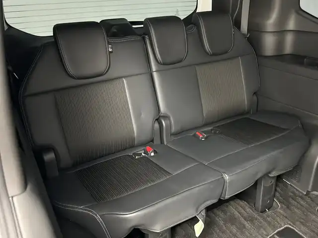 ホンダ ステップワゴン スパーダ 三重県 2022(令4)年 3万km プラチナホワイトパール 禁煙車/ホンダセンシング/衝突軽減システム/純正11.4型ナビゲーション/ーAM/FM/CD/DVD/TV/BT/Applecarplay/Androidauto/バックカメラ/両側パワースライド/パワーバックドア/純正AW/社外前後ドラレコ/レーダークルーズコントロール/アイドリングストップ/前後コーナーセンサー/ブラインドスポットモニター/パドルシフト/LEDヘッドライト/リアオートエアコン/オートマチックハイビーム/ETC/ステアリングスイッチ/スマートキー/プッシュスタート