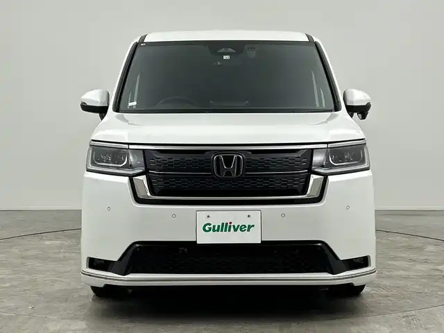 ホンダ ステップワゴン スパーダ 三重県 2022(令4)年 3万km プラチナホワイトパール 禁煙車/ホンダセンシング/衝突軽減システム/純正11.4型ナビゲーション/ーAM/FM/CD/DVD/TV/BT/Applecarplay/Androidauto/バックカメラ/両側パワースライド/パワーバックドア/純正AW/社外前後ドラレコ/レーダークルーズコントロール/アイドリングストップ/前後コーナーセンサー/ブラインドスポットモニター/パドルシフト/LEDヘッドライト/リアオートエアコン/オートマチックハイビーム/ETC/ステアリングスイッチ/スマートキー/プッシュスタート