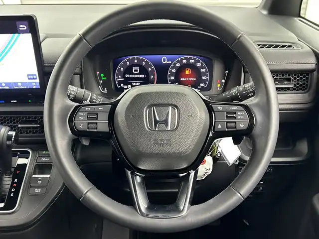 ホンダ ステップワゴン スパーダ 三重県 2022(令4)年 3万km プラチナホワイトパール 禁煙車/ホンダセンシング/衝突軽減システム/純正11.4型ナビゲーション/ーAM/FM/CD/DVD/TV/BT/Applecarplay/Androidauto/バックカメラ/両側パワースライド/パワーバックドア/純正AW/社外前後ドラレコ/レーダークルーズコントロール/アイドリングストップ/前後コーナーセンサー/ブラインドスポットモニター/パドルシフト/LEDヘッドライト/リアオートエアコン/オートマチックハイビーム/ETC/ステアリングスイッチ/スマートキー/プッシュスタート
