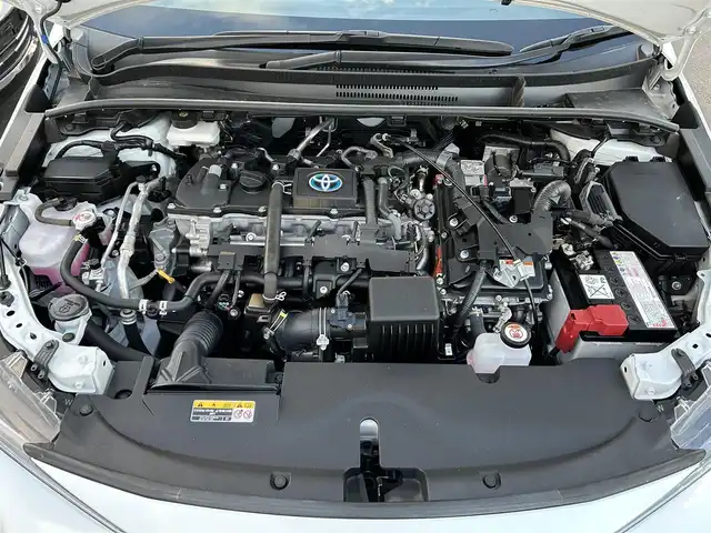 トヨタ カローラ スポーツ ハイブリッドG Z 栃木県 2022(令4)年 4.3万km プラチナホワイトパールマイカ トヨタセーフティセンス/純正10.5インチナビ/フルセグTV/Bluetooth/バックカメラ/ビルトインETC2.0/前後ドライブレコーダー/前席シートヒーター/アダプティブクルーズコントロール/プッシュスタート/ステアリングリモコン/LEDオートライト/純正18インチAW/アイドリングストップ/横滑り防止装置/保証書/取説/電動格納ミラー/ドアバイザー