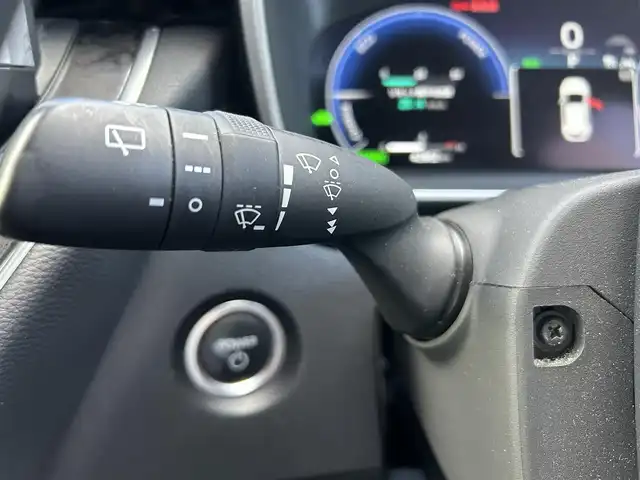 トヨタ カローラ スポーツ ハイブリッドG Z 栃木県 2022(令4)年 4.3万km プラチナホワイトパールマイカ トヨタセーフティセンス/純正10.5インチナビ/フルセグTV/Bluetooth/バックカメラ/ビルトインETC2.0/前後ドライブレコーダー/前席シートヒーター/アダプティブクルーズコントロール/プッシュスタート/ステアリングリモコン/LEDオートライト/純正18インチAW/アイドリングストップ/横滑り防止装置/保証書/取説/電動格納ミラー/ドアバイザー