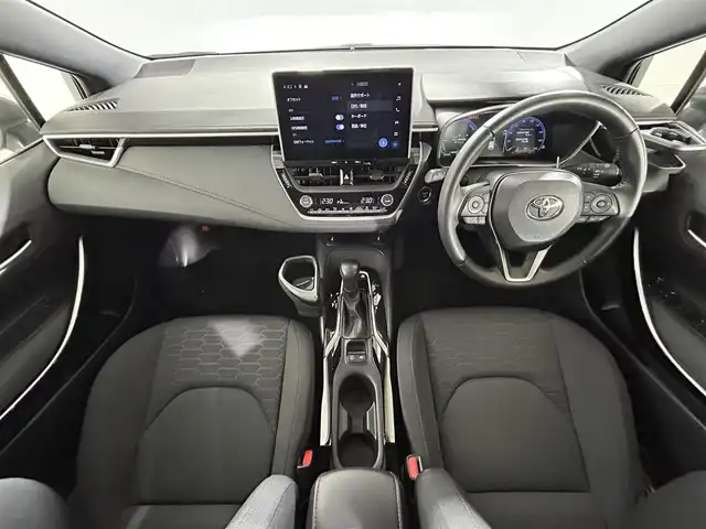 トヨタ カローラ スポーツ ハイブリッドG Z 佐賀県 2022(令4)年 4.3万km プラチナホワイトパールマイカ 純正10.5インチディスプレイオーディオ/トヨタコネクティッドナビ対応/フルセグTV/Bluetooth/Androidauto/AppleCarplay/バックカメラ/衝突被害軽減システム/ブラインドスポットモニター/レーダクルーズコントロール/レーンアシスト/パーキングサポートブレーキ/ロードサインアシスト/オートライト/オートマチックハイビーム/LEDヘッドライト/LEDフォグライト/純正前後ドライブレコーダー/ビルトイン「ETC2.0/電子パーキング/ブレーキホールド/運転席・助手席シートヒーター/ISOFIX対応/純正18インチアルミホイール/純正フロアマット/スマートキー/プッシュスタート/ドアバイザー