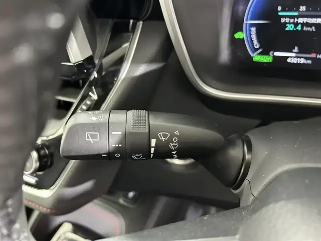 トヨタ カローラ スポーツ ハイブリッドG Z 佐賀県 2022(令4)年 4.3万km プラチナホワイトパールマイカ 純正10.5インチディスプレイオーディオ/トヨタコネクティッドナビ対応/フルセグTV/Bluetooth/Androidauto/AppleCarplay/バックカメラ/衝突被害軽減システム/ブラインドスポットモニター/レーダクルーズコントロール/レーンアシスト/パーキングサポートブレーキ/ロードサインアシスト/オートライト/オートマチックハイビーム/LEDヘッドライト/LEDフォグライト/純正前後ドライブレコーダー/ビルトイン「ETC2.0/電子パーキング/ブレーキホールド/運転席・助手席シートヒーター/ISOFIX対応/純正18インチアルミホイール/純正フロアマット/スマートキー/プッシュスタート/ドアバイザー