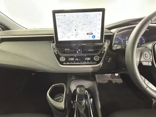 トヨタ カローラ スポーツ ハイブリッドG Z 佐賀県 2022(令4)年 4.3万km プラチナホワイトパールマイカ 純正10.5インチディスプレイオーディオ/トヨタコネクティッドナビ対応/フルセグTV/Bluetooth/Androidauto/AppleCarplay/バックカメラ/衝突被害軽減システム/ブラインドスポットモニター/レーダクルーズコントロール/レーンアシスト/パーキングサポートブレーキ/ロードサインアシスト/オートライト/オートマチックハイビーム/LEDヘッドライト/LEDフォグライト/純正前後ドライブレコーダー/ビルトイン「ETC2.0/電子パーキング/ブレーキホールド/運転席・助手席シートヒーター/ISOFIX対応/純正18インチアルミホイール/純正フロアマット/スマートキー/プッシュスタート/ドアバイザー