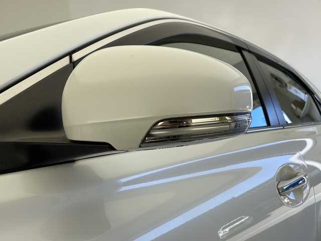 トヨタ マークＸ 250G Four 長野県 2016(平28)年 2.8万km ホワイトパールクリスタルシャイン 4WD/社外ナビ/フルセグTV/バックカメラ/DVD再生機能有り/MTモード付AT/横滑り防止装置/D席パワーシート/電動リアゲート/ドアバイザー/純正フロアマット/純正夏タイヤ/カーテンエアバック/オートライト/フォグランプ/LEDヘッドライト/スマートキー/スペアキー1本/ドアバイザー