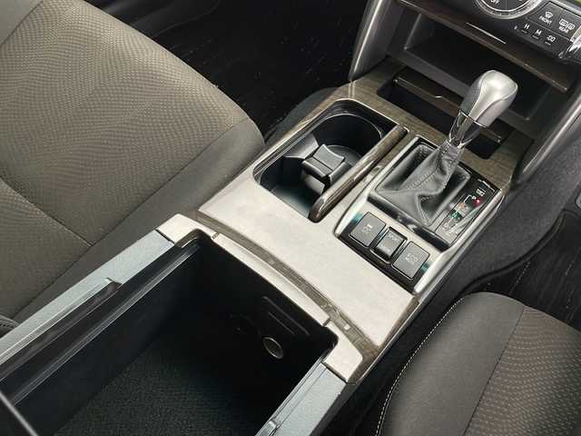 トヨタ マークＸ 250G Four 長野県 2016(平28)年 2.8万km ホワイトパールクリスタルシャイン 4WD/社外ナビ/フルセグTV/バックカメラ/DVD再生機能有り/MTモード付AT/横滑り防止装置/D席パワーシート/電動リアゲート/ドアバイザー/純正フロアマット/純正夏タイヤ/カーテンエアバック/オートライト/フォグランプ/LEDヘッドライト/スマートキー/スペアキー1本/ドアバイザー