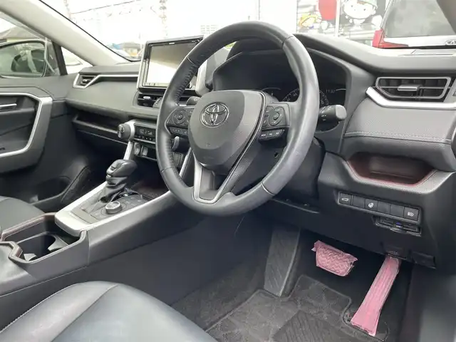 トヨタ ＲＡＶ４ G Zパッケージ 滋賀県 2020(令2)年 2.8万km グレーメタリック 禁煙車/社外９型ナビ（ＣＤ／Ｂｌｕｅｔｏｏｔｈ／フルセグ／ＵＳＢ／ＳＤ）/トヨタセーフティセンス/前ドラレコ/デジタルインナーミラー/合皮レザーシート/シートヒーター/ステアリングヒーター/パワーバックドア/運転席パワーシート/LEDヘッドライト/ＥＴＣ/前後コーナーセンサー