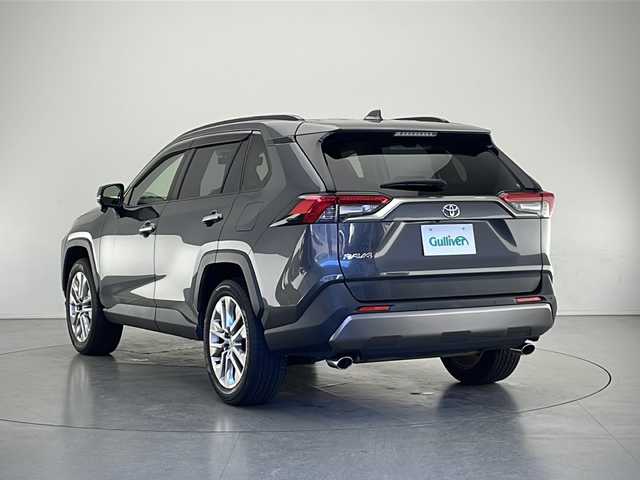 トヨタ ＲＡＶ４ G Zパッケージ 長野県 2020(令2)年 2.8万km グレーメタリック 4WD/社外ナビ/フルセグTV/スBluetooth/バックカメラ/ドライブレコーダー（前方のみ）/デジタルインナーミラー/レザーシート/シートヒーター/ステアリングヒーター/電動リアゲート/D席メモリ付きパワーシート/LEDヘッドライト/ビルトインＥＴＣ/前後コーナーセンサー/レーンキープアシスト/クルーズコントロール（追従あり）/横滑り防止装置/衝突軽減被害システム/純正19インチアルミ夏タイヤ/純正フロアマット/スマートキー/ドアバイザー