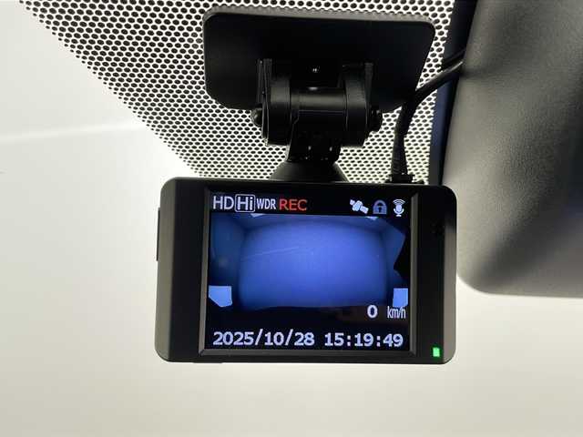 トヨタ ＲＡＶ４ G Zパッケージ 長野県 2020(令2)年 2.8万km グレーメタリック 4WD/社外ナビ/フルセグTV/スBluetooth/バックカメラ/ドライブレコーダー（前方のみ）/デジタルインナーミラー/レザーシート/シートヒーター/ステアリングヒーター/電動リアゲート/D席メモリ付きパワーシート/LEDヘッドライト/ビルトインＥＴＣ/前後コーナーセンサー/レーンキープアシスト/クルーズコントロール（追従あり）/横滑り防止装置/衝突軽減被害システム/純正19インチアルミ夏タイヤ/純正フロアマット/スマートキー/ドアバイザー