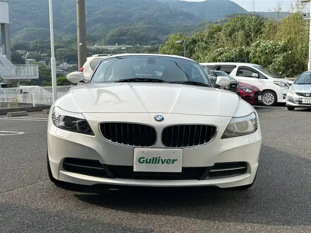 ＢＭＷ Ｚ４ sDrive20i 長崎県 2013(平25)年 8.2万km アルピンホワイトⅢ ・プッシュスタート/・純正ナビ（AM/FM/CD/DVD）/・シートヒーター（D/N）/・パドルシフト/・パーキングアシスト/・ETC/・オートライト/・ハンドルスイッチ