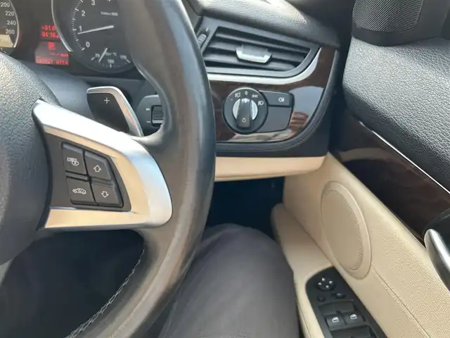 ＢＭＷ Ｚ４ sDrive20i 長崎県 2013(平25)年 8.2万km アルピンホワイトⅢ ・プッシュスタート/・純正ナビ（AM/FM/CD/DVD）/・シートヒーター（D/N）/・パドルシフト/・パーキングアシスト/・ETC/・オートライト/・ハンドルスイッチ