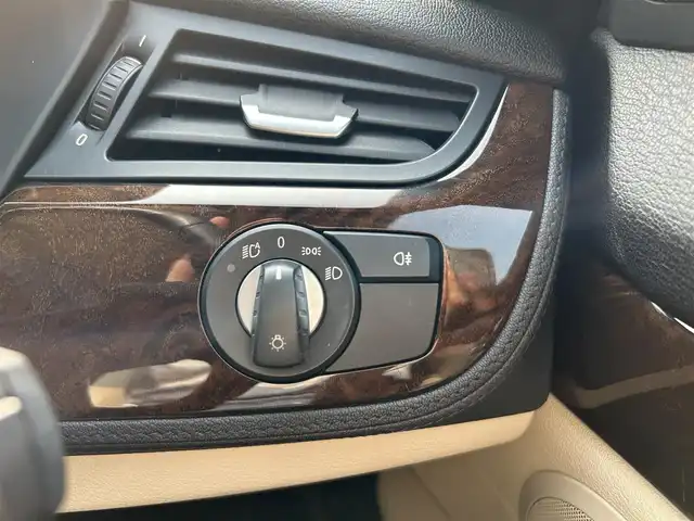 ＢＭＷ Ｚ４ sDrive20i 長崎県 2013(平25)年 8.2万km アルピンホワイトⅢ ・プッシュスタート/・純正ナビ（AM/FM/CD/DVD）/・シートヒーター（D/N）/・パドルシフト/・パーキングアシスト/・ETC/・オートライト/・ハンドルスイッチ