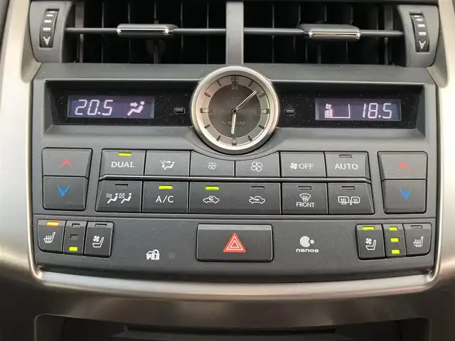 レクサス ＮＸ 300h Fスポーツ 香川県 2017(平29)年 3.2万km グラファイトブラックガラスフレーク 登録時走行距離：31294km/　CD DVD BT フルセグTV/バックカメラ/レザーシート/シートベンチレーション/パワーシート/シートメモリ/革巻きステアリング/ステアリングスイッチ/ステアリングヒーター/パワーバックドア/プリクラッシュセーフティシステム/レーダークルーズコントロール/クリアランスソナー/LEDヘッドライト/オートライト/フォグランプ/MTモード付AT/パドルシフト/アルミペダル/オートホールド機能付き電子パーキングブレーキ/ビルトインETC2.0/プッシュスタート/スマートキー