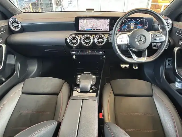 メルセデス・ベンツ ＣＬＡ２００ｄ Sブレーク AMGライン 茨城県 2020(令2)年 4.4万km デニムブルー 純正10.25型MOPナビ/フルセグTV/360度カメラ/ETC2.0/ディスタンスパイロットディストロニック/パークトロニック/レーダーセーフティパッケージ/・ブラインドスポットアシスト/・レーンキープアシスト/・PRE-SAFE/ターボ/マルチLEDヘッドライト/アダクティブハイビームプラス/ヘッドアップディスプレイ/本革巻きステアリング/パドルシフト/前席メモリー付パワーシート/前席シートヒーター/純正AMG18インチアルミホイール/アンビエントライト64色