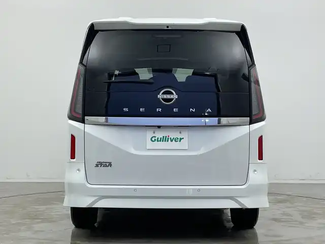 日産 セレナ ハイウェイスター V 新潟県 2023(令5)年 6.1万km プリズムホワイト メーカー純正ナビ/(フルセグ.Bluetooth.HDMI.AppleCarPlay.AndroidAuto)/アラウンドビューモニター/エマージェンシーブレーキ/プロパイロット/レーンキープアシスト/オートマチックハイビーム/ブラインドスポットモニター/標識検知/LEDオートライト/コーナーセンサー/パドルシフト/革巻きステアリング/ステアリングリモコン/Qiおくだけ充電/デジタルインナーミラー/電子制御パーキングブレーキ/ブレーキホールド/ビルトインETC2.0/プッシュスタート/スマートキー