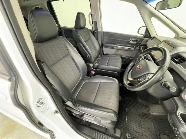ホンダ フリード G ホンダセンシング 群馬県 2018(平30)年 9.9万km ホワイトオーキッドパール 禁煙車　純正ナビ　バックカメラ　フルセグ　Ｂｌｕｅｔｏｏｔｈ　両側パワースライドドア　クルーズコントロール　衝突軽減システム　車線逸脱警報　ビルトインＥＴＣ　フロントガラス熱線　アイドリングストップ