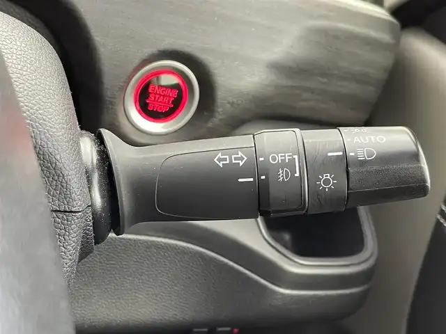 ホンダ フリード G ホンダセンシング 群馬県 2018(平30)年 9.9万km ホワイトオーキッドパール 禁煙車　純正ナビ　バックカメラ　フルセグ　Ｂｌｕｅｔｏｏｔｈ　両側パワースライドドア　クルーズコントロール　衝突軽減システム　車線逸脱警報　ビルトインＥＴＣ　フロントガラス熱線　アイドリングストップ