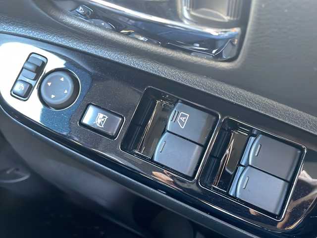 日産 ルークス HWS Gターボ アーバンクロム プロパイロットED 栃木県 2022(令4)年 1.6万km 黒 ワンオーナー/純正メモリナビ/・FM/AM/Bluetooth/・フルセグテレビ/ドライブレコーダー/バックカメラ/全周囲カメラ/衝突軽減ブレーキ/クルーズコントロール/革巻きステアリング/ステアリングリモコン/電動パーキングブレーキ/両側パワースライドドア/前後コーナーセンサー/LEDヘッドライト/オートライト/オートエアコン/スマートキー×2/プッシュスタートボタン/純正15インチアルミホイール/純正フロアマット/取扱説明書/保証書