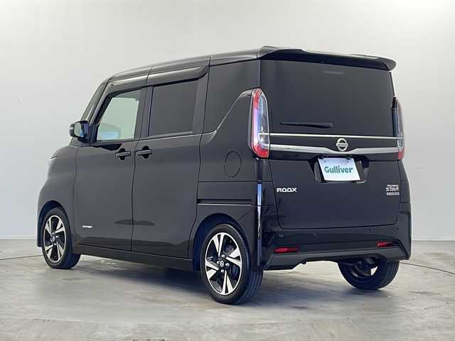 日産 ルークス HWS Gターボ アーバンクロム プロパイロットED 栃木県 2022(令4)年 1.6万km ブラック ワンオーナー/純正メモリナビ/・FM/AM/Bluetooth/・フルセグテレビ/ドライブレコーダー/バックカメラ/全周囲カメラ/衝突軽減ブレーキ/クルーズコントロール/革巻きステアリング/ステアリングリモコン/電動パーキングブレーキ/両側パワースライドドア/前後コーナーセンサー/LEDヘッドライト/オートライト/オートエアコン/スマートキー×2/プッシュスタートボタン/純正15インチアルミホイール/純正フロアマット/取扱説明書/保証書