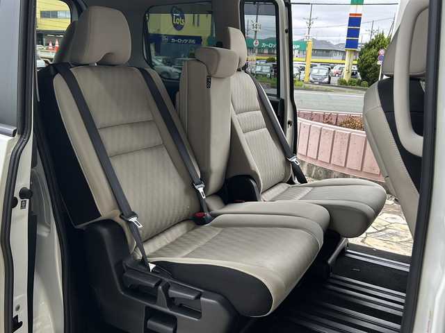 日産 セレナ ハイウェイスター V 静岡県 2020(令2)年 5.2万km ブリリアントホワイトパール 純正SDナビ/・CD/・DVD/・フルセグＴＶ/・Bluetooth/・AM/・FM/主要装備/・両側パワスラ/・後席モニター/・プロパイロット/・衝突軽減/・レーンキープ/・追従クルコン/・BSM/・コーナーセンサー前後/・全方位カメラ/・デジタルインナーミラー/・ドラレコ前後/・電動パーキングブレーキ/・オートホールド/・LEDヘッドライト/・オートハイビーム/・フォグランプ/・ステリモ/・純正フロアマット/・純正アルミホイール