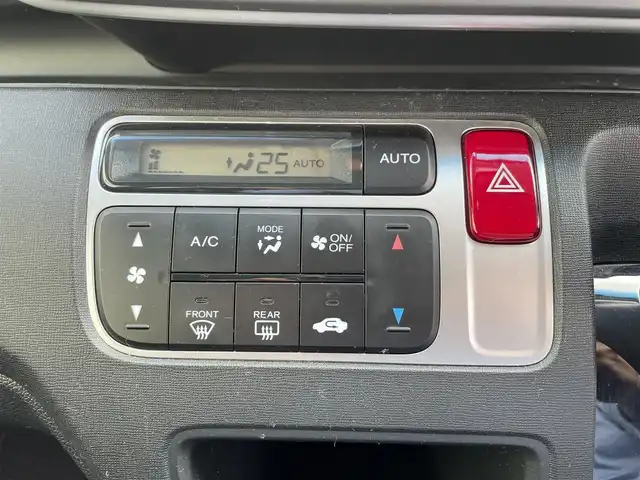 ホンダ Ｎ ＯＮＥ ツアラー Lパッケージ 富山県 2014(平26)年 5.8万km プレミアムホワイトパール 社外７インチナビ／/フルセグＴＶ／/ＤＶＤ再生／/クルーズコントロール／/ＬＥＤオートライト／/保証書／/ＥＴＣ