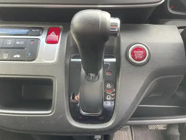 ホンダ Ｎ ＯＮＥ ツアラー Lパッケージ 富山県 2014(平26)年 5.8万km プレミアムホワイトパール 社外７インチナビ／/フルセグＴＶ／/ＤＶＤ再生／/クルーズコントロール／/ＬＥＤオートライト／/保証書／/ＥＴＣ