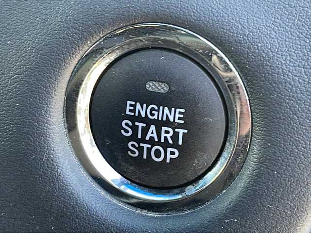 トヨタ エスティマ アエラス 道央・札幌 2016(平28)年 8.4万km ホワイトパールクリスタルシャイン ４WD/アルパイン9型ナビフルセグTV/アルパイン12型後席モニター/バックカメラ/ETC/ドライブレコーダー/両側パワースライドドア/純正18インチアルミ/社外アルミ冬タイヤ積込/スペアキー