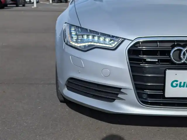 アウディ Ａ６ 2．8 FSI クワトロ 福井県 2014(平26)年 12万km アイスシルバーメタリック ４WD/純正ナビ/AM/FM/フルセグ/BT/CD/DVD/バックカメラ/クルーズコントロール/前後コーナーセンサー/アイドリングストップ/横滑り防止装置/盗難防止装置/前席パワーシート/シートメモリー/前席シートヒーター/ビルトインETC/本革シート/電動トランクリッド/キセノンヘッドライト/Rフォグ/スタッドレスタイヤ積込/スマートキー