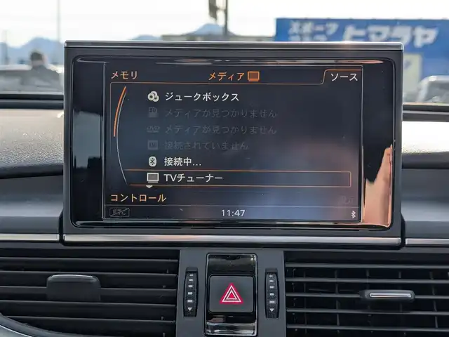 アウディ Ａ６ 2．8 FSI クワトロ 福井県 2014(平26)年 12万km アイスシルバーメタリック ４WD/純正ナビ/AM/FM/フルセグ/BT/CD/DVD/バックカメラ/クルーズコントロール/前後コーナーセンサー/アイドリングストップ/横滑り防止装置/盗難防止装置/前席パワーシート/シートメモリー/前席シートヒーター/ビルトインETC/本革シート/電動トランクリッド/キセノンヘッドライト/Rフォグ/スタッドレスタイヤ積込/スマートキー