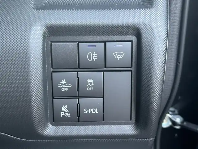 トヨタ ライズ Z 静岡県 2025(令7)年 0.1千km ブラックマイカメタリック 純正ディスプレイオーディオ/フルセグ/BT/バックカメラ/プリクラッシュセーフティ/レーンキープアシスト/ブラインドスポットモニター/前後コーナーセンサー/ステアリングスイッチ/LEDライト/LEDフォグ/前席シートヒーター/純正フロアマット/純正ドアバイザー/スマートキー×2/保証書/取扱説明書/オーディオ取扱説明書