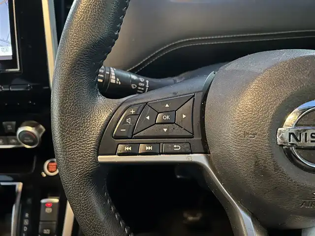 日産 セレナ ハイウェイスター プロパイロットED 島根県 2017(平29)年 4.3万km ブリリアントホワイトパール 登録時走行距離 42896Km/保証書/取扱説明書/社外SDナビ（Pioneer）/フルセグTV/プロパイロット/追従型クルーズコントロール/8人乗り/両側パワースライドドア/バックカメラ/LEDヘッドライト/ウィンカーミラー/電動格納ミラー/アイドリングストップ/プッシュスタート/スマートキー/フォグライト/ETC/16インチ純正アルミホイール