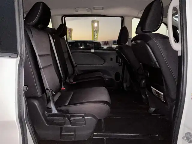 日産 セレナ ハイウェイスター プロパイロットED 島根県 2017(平29)年 4.3万km ブリリアントホワイトパール 登録時走行距離 42896Km/保証書/取扱説明書/社外SDナビ（Pioneer）/フルセグTV/プロパイロット/追従型クルーズコントロール/8人乗り/両側パワースライドドア/バックカメラ/LEDヘッドライト/ウィンカーミラー/電動格納ミラー/アイドリングストップ/プッシュスタート/スマートキー/フォグライト/ETC/16インチ純正アルミホイール