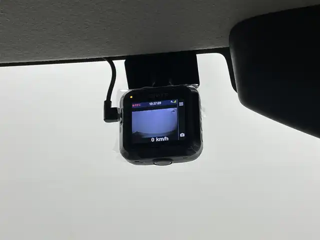 スズキ スペーシア HYBRID X 岡山県 2023(令5)年 1.6万km オフブルーメタリック/ソフトベージュメタリック 純正９インチナビ/【Bluetooth/フルセグTV/Carplay/USB接続】/全方位モニター/前席シートヒーター/両側パワースライドドア/衝突軽減ブレーキ/追従型クルーズコントロール/ビルトインＥＴＣ２．０/ＬＥＤヘッドライト/オートハイビーム/コーナーセンサー（前後）/社外ドライブレコーダー（前）/ドアバイザー/リアサーキュレーター/純正フロアマット/スマートキー×2/新車保証書/取扱説明書