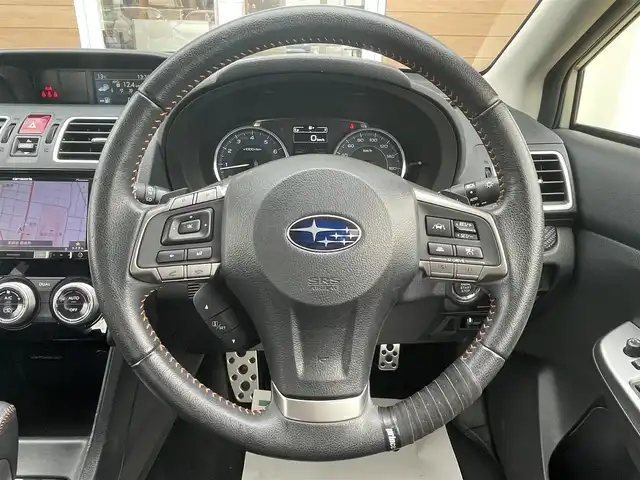 スバル インプレッサ ＸＶ 2．0i－L アイサイト ポップ 宮崎県 2015(平27)年 3.7万km デザートカーキ アイサイトVer.3/サンルーフ/SDナビ【AVIC-RZ09】/・ラジオ/CD/DVD/BT/フルセグTV/バックカメラ/ETC/レーダークルーズコントロール/アイドリングストップ/パドルシフト/プッシュスタート/スマートキー/スペアキー/革巻きステアリングホイール/純正フロアマット/純正17AW/HIDヘッドライト/フォグランプ/オートライトDVDナビ
